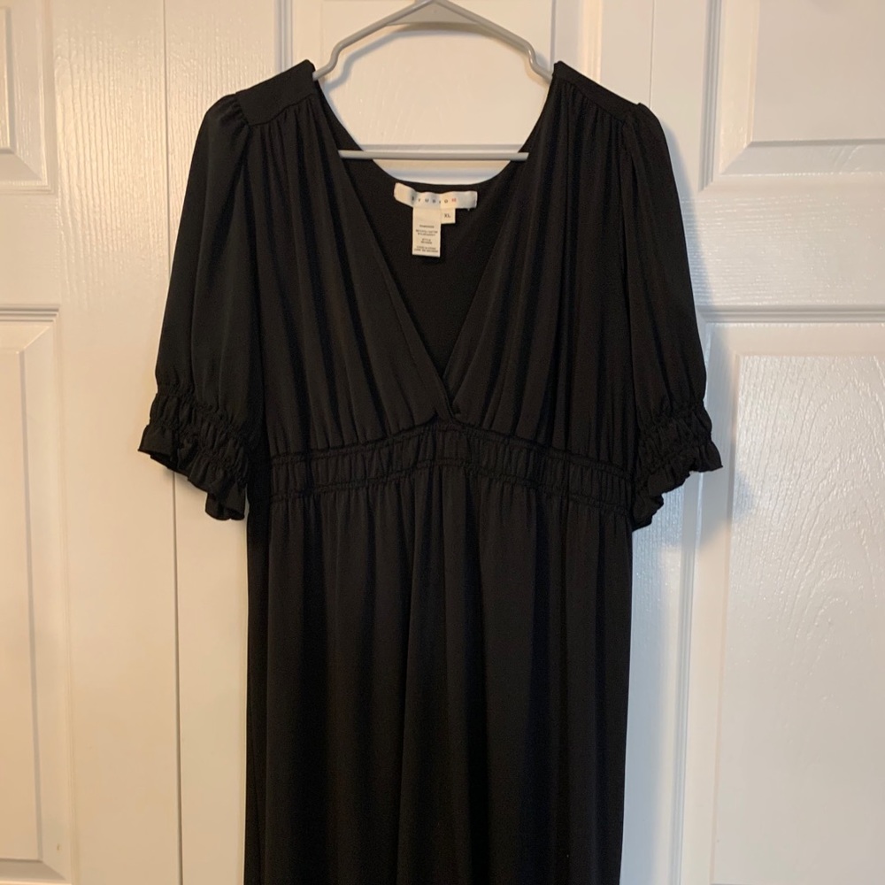 Studio M dress. Lightly used, excellent condition